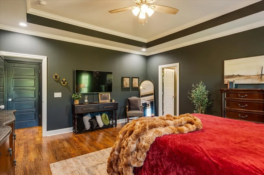 1301 Whiteside Hill Rd Wartrace, TN 37183