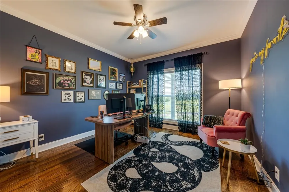 1301 Whiteside Hill Rd Wartrace, TN 37183