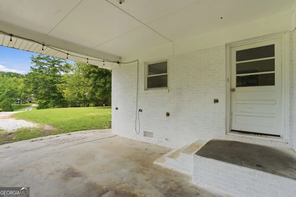918 Sims Harris RD Lula, GA 30554