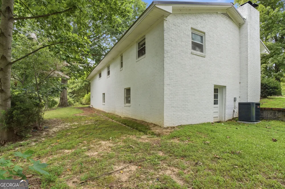 918 Sims Harris RD Lula, GA 30554