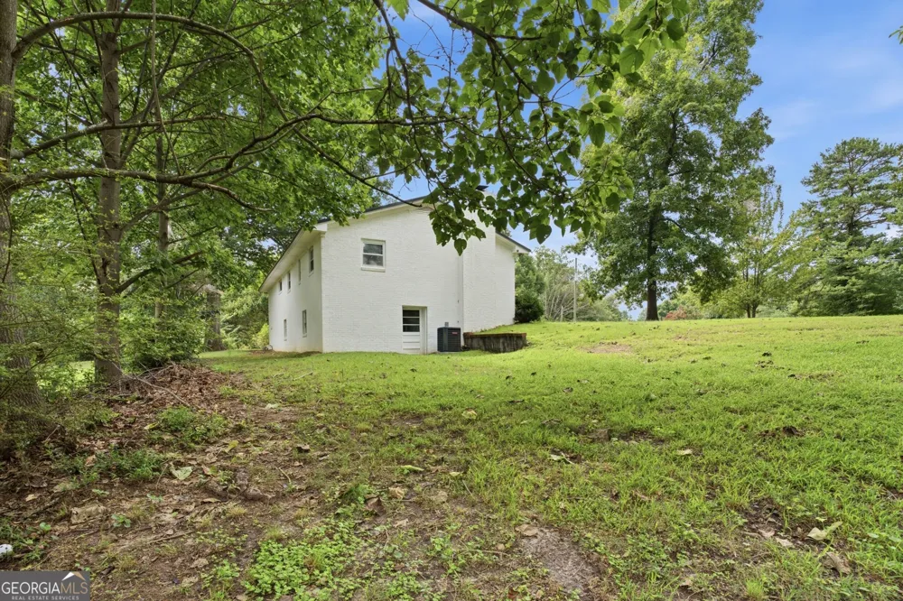 918 Sims Harris RD Lula, GA 30554