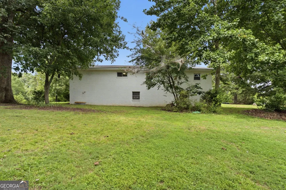 918 Sims Harris RD Lula, GA 30554