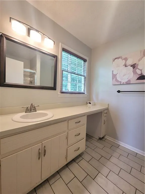 4641 Lucerne Valley Rd SW Lilburn, GA 30047