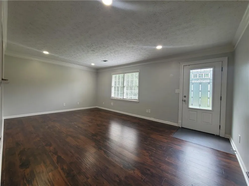 4641 Lucerne Valley Rd SW Lilburn, GA 30047