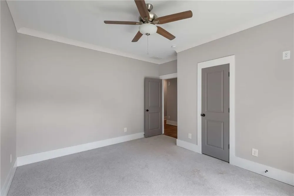859 East Avenue Scottdale, GA 30079