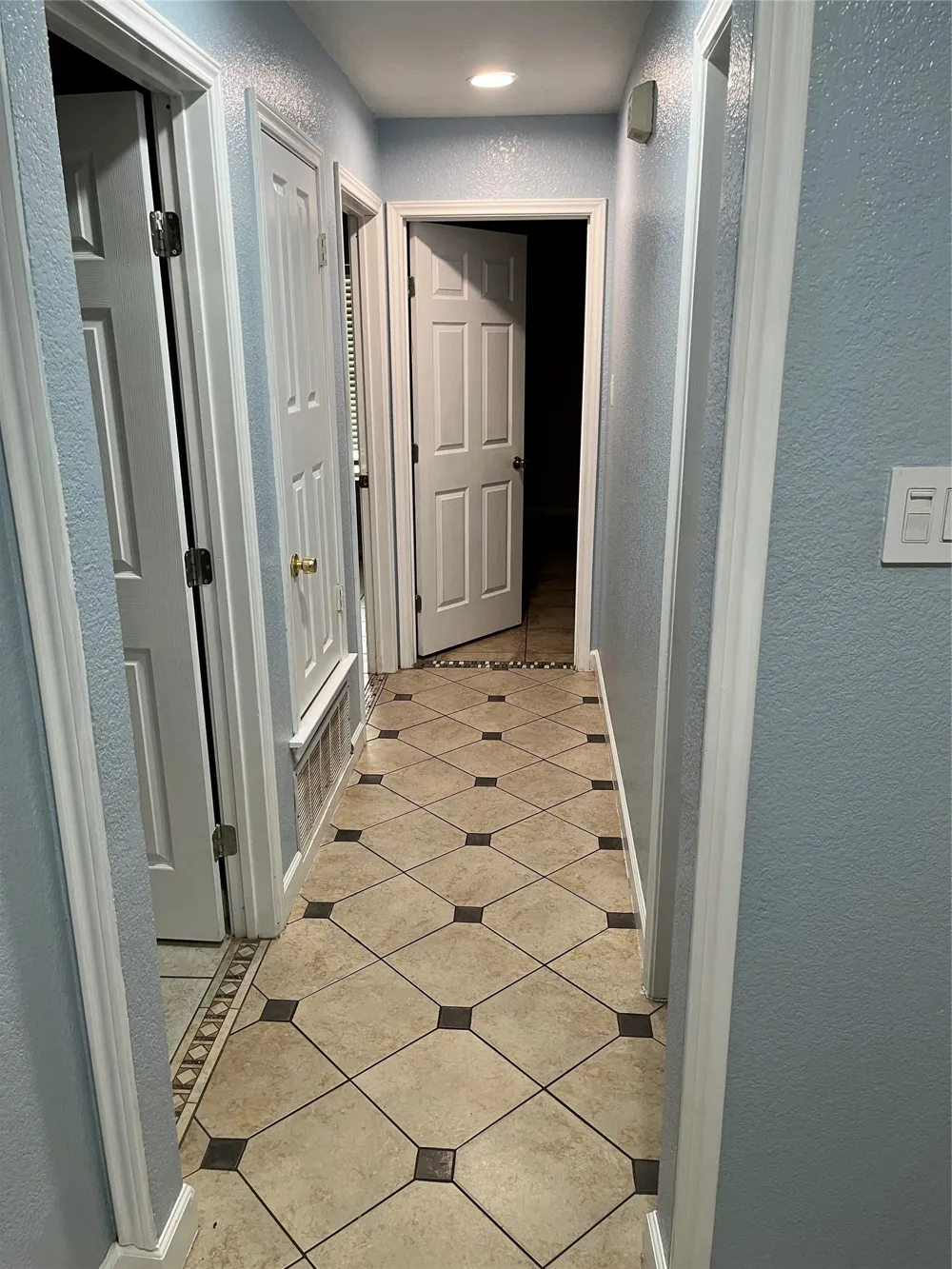 3001 Pueblo Trail Lake Worth, TX 76135