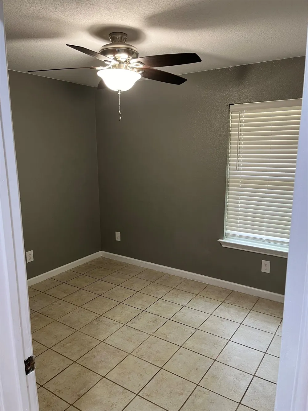 3001 Pueblo Trail Lake Worth, TX 76135