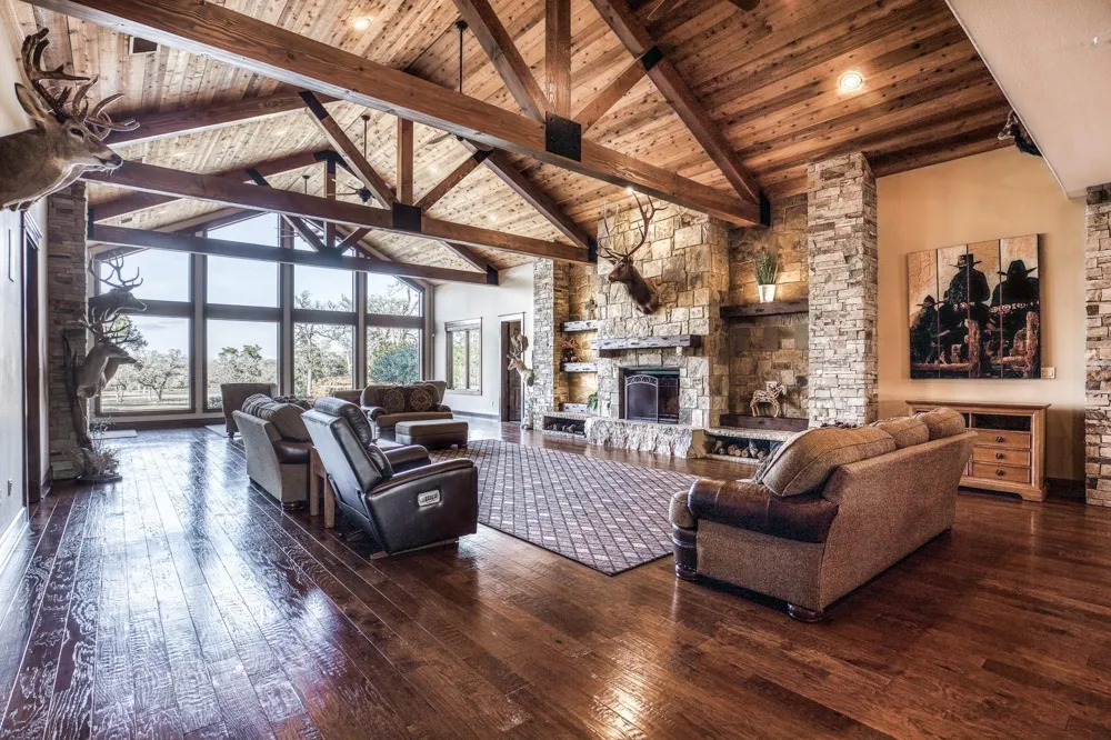 6892 Palm Rd Sealy, TX 77474