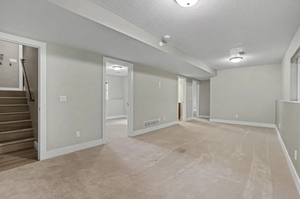 32190 Pinedale Lane Pine Grove Township, MI 49055