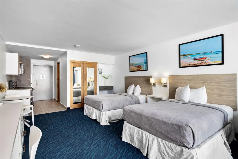 6165 ISLA VERDE AVE. #183 Carolina, PR 00979