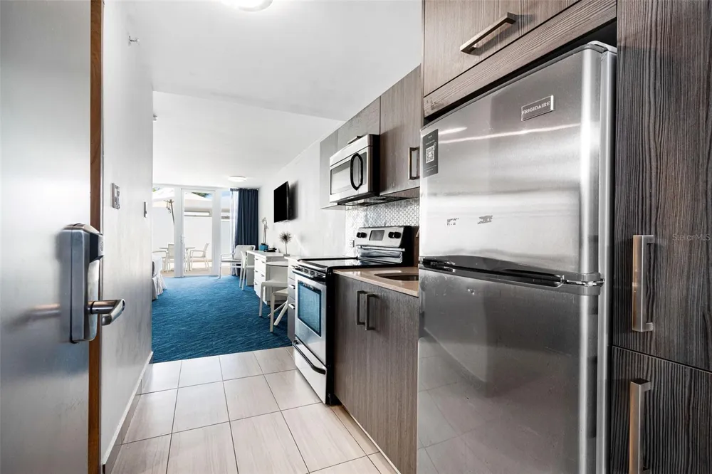 6165 ISLA VERDE AVE. #183 Carolina, PR 00979