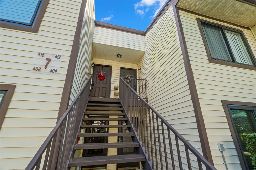 412 MOORINGS COVE DRIVE #7H Tarpon Springs, FL 34689
