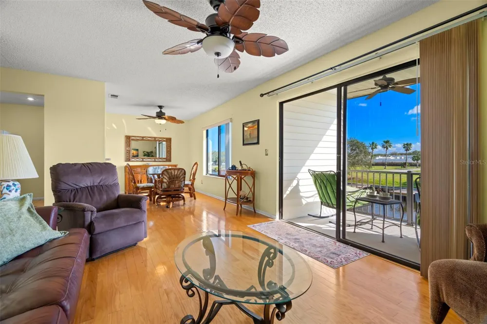 412 MOORINGS COVE DRIVE #7H Tarpon Springs, FL 34689