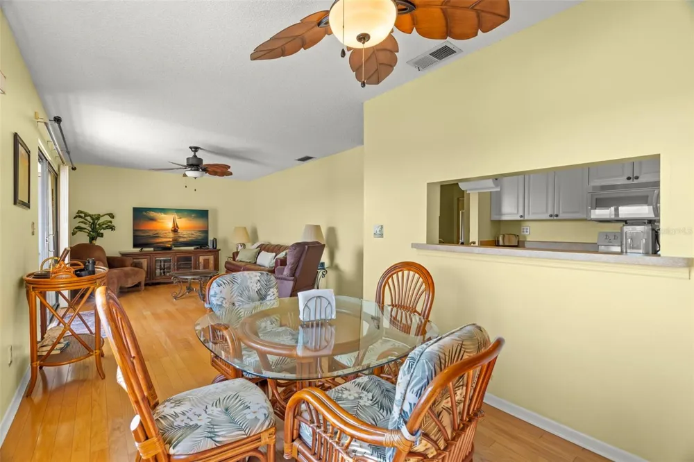 412 MOORINGS COVE DRIVE #7H Tarpon Springs, FL 34689