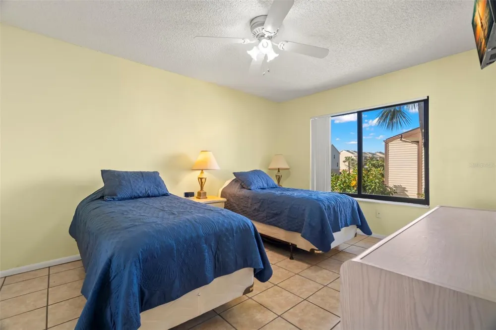 412 MOORINGS COVE DRIVE #7H Tarpon Springs, FL 34689