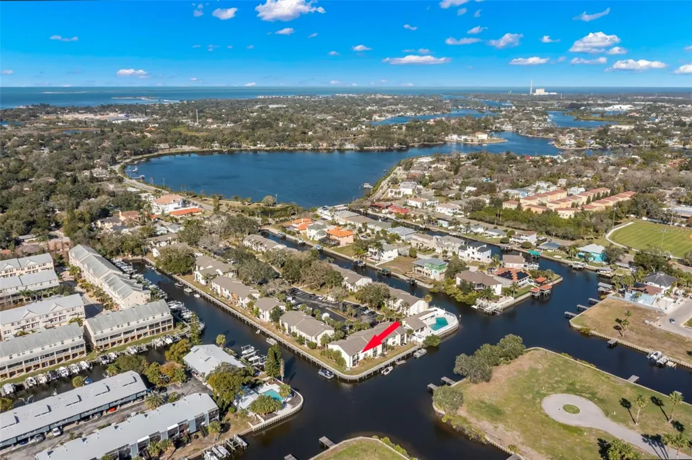 412 MOORINGS COVE DRIVE #7H Tarpon Springs, FL 34689