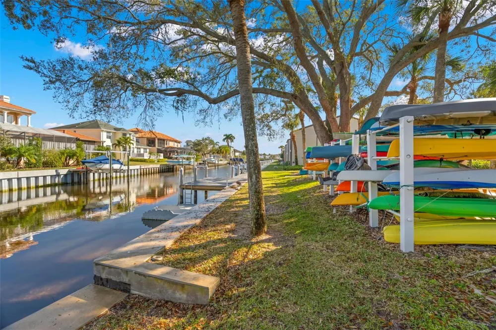 412 MOORINGS COVE DRIVE #7H Tarpon Springs, FL 34689