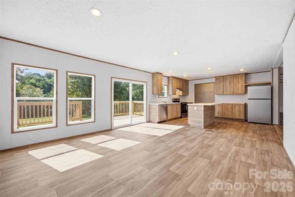 6086 Windover Creek Lane Claremont, NC 28610