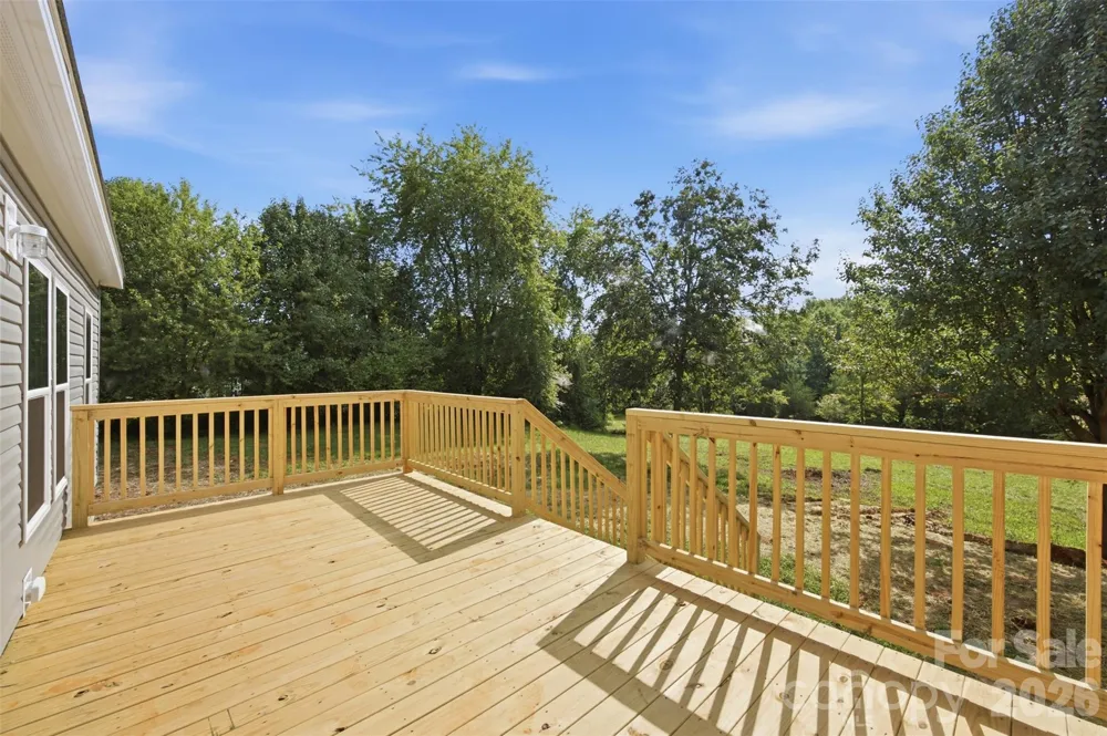 6086 Windover Creek Lane Claremont, NC 28610