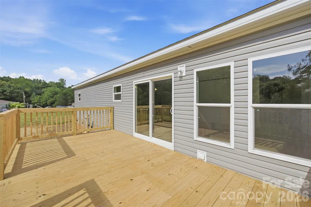 6086 Windover Creek Lane Claremont, NC 28610