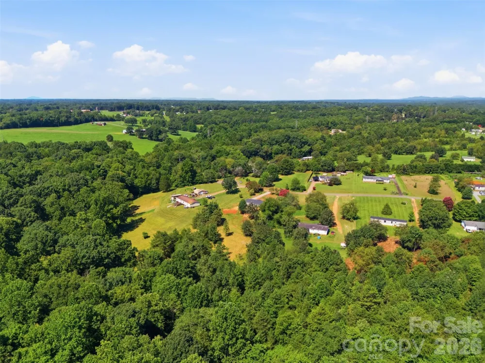 6086 Windover Creek Lane Claremont, NC 28610
