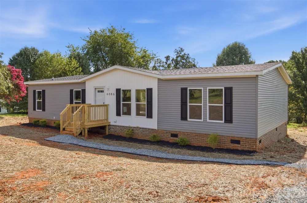 6086 Windover Creek Lane Claremont, NC 28610