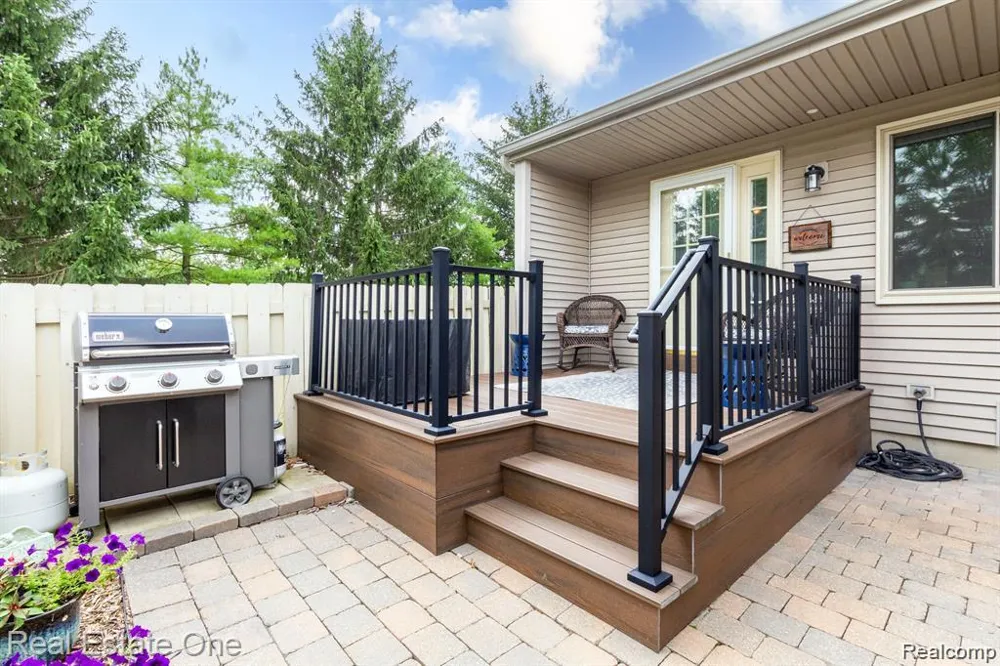 62622 RALEIGH COURT #1 South Lyon City, MI 48178