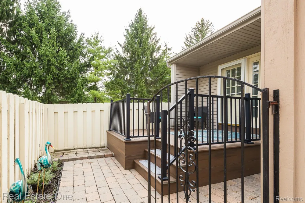 62622 RALEIGH COURT #1 South Lyon City, MI 48178