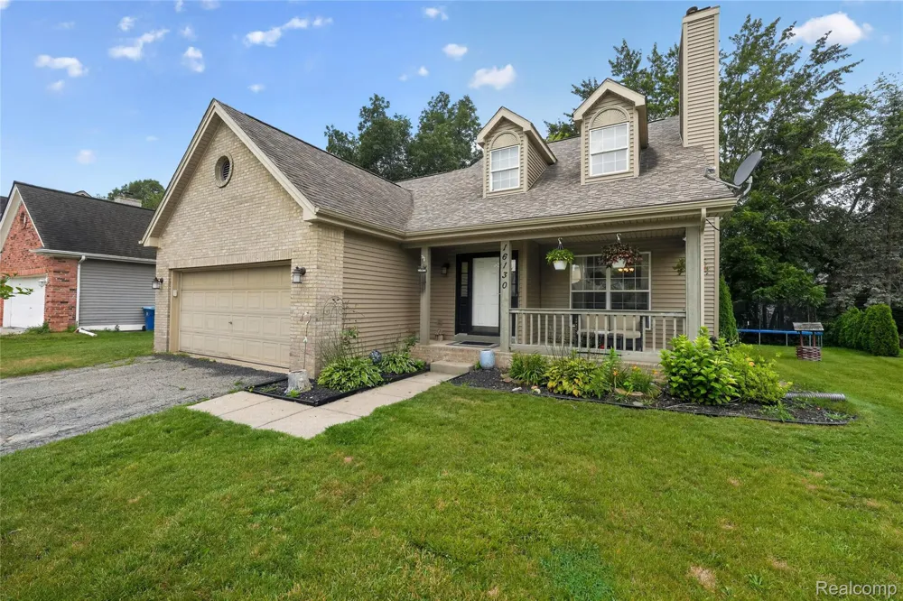 16130 Aspen Hollow Drive Fenton Charter Township, MI 48430