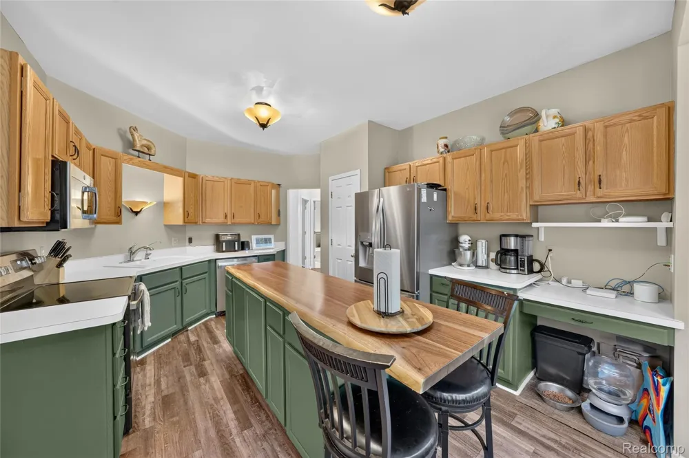 16130 Aspen Hollow Drive Fenton Charter Township, MI 48430
