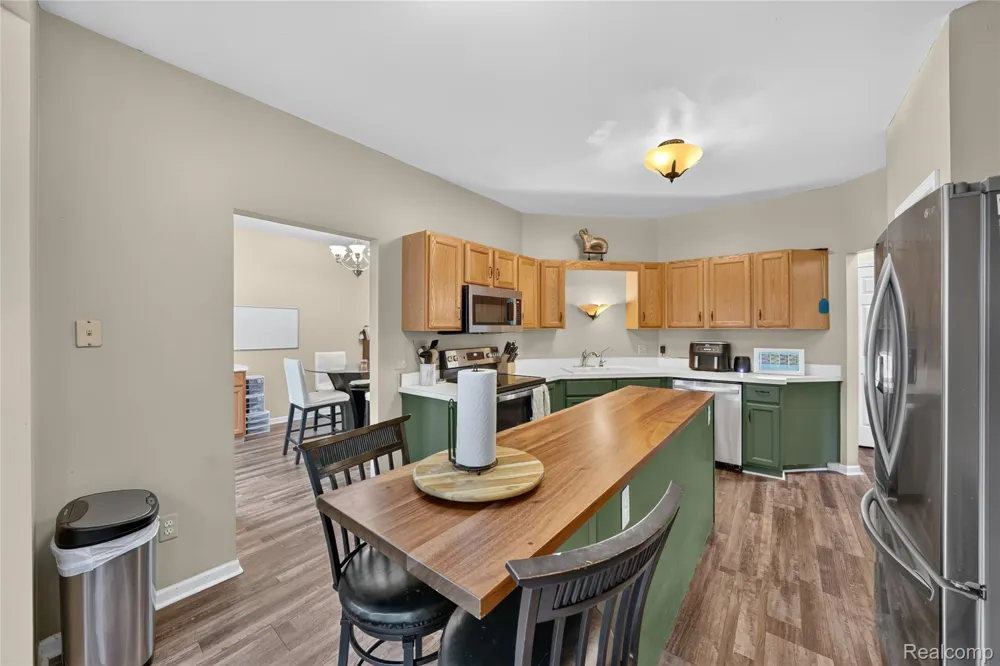 16130 Aspen Hollow Drive Fenton Charter Township, MI 48430