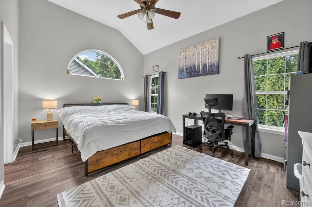 16130 Aspen Hollow Drive Fenton Charter Township, MI 48430