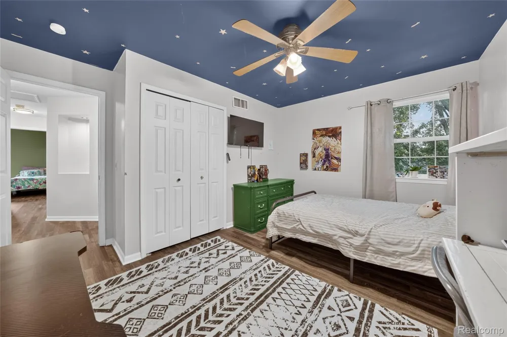 16130 Aspen Hollow Drive Fenton Charter Township, MI 48430