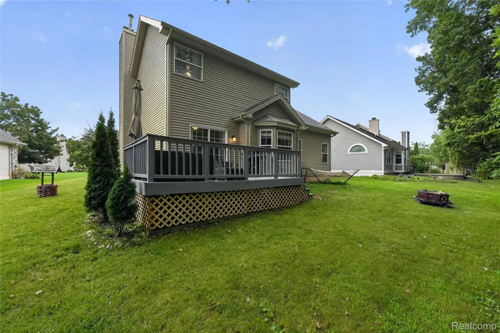 16130 Aspen Hollow Drive Fenton Charter Township, MI 48430