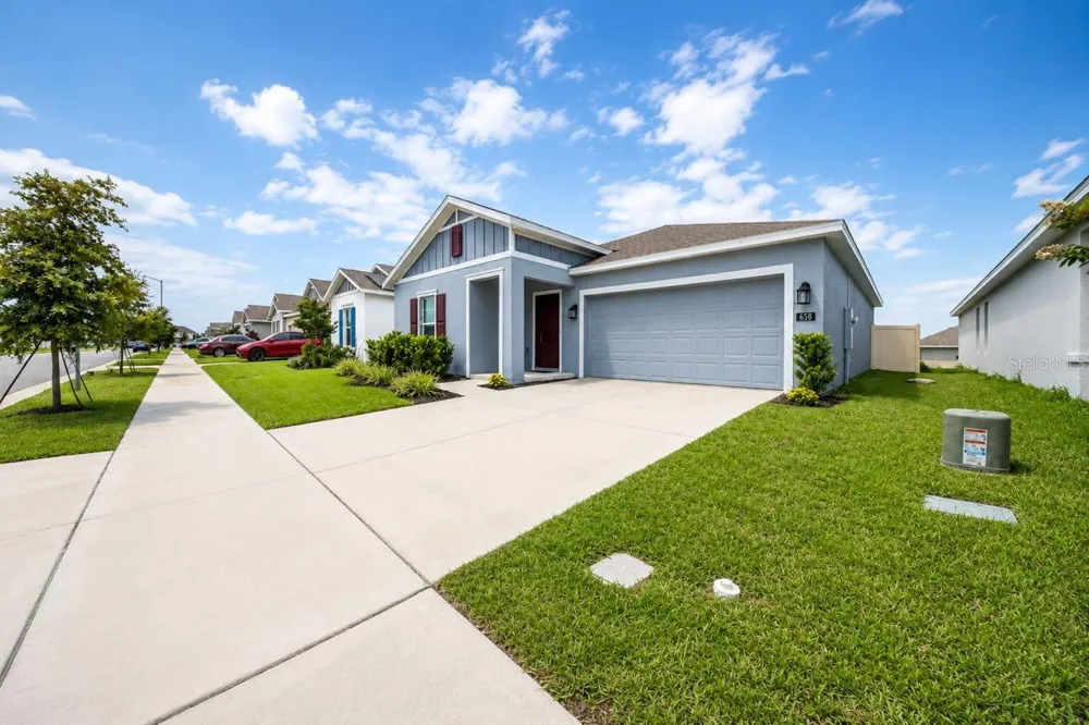 688 SAND PINE LN Haines City, FL 33844