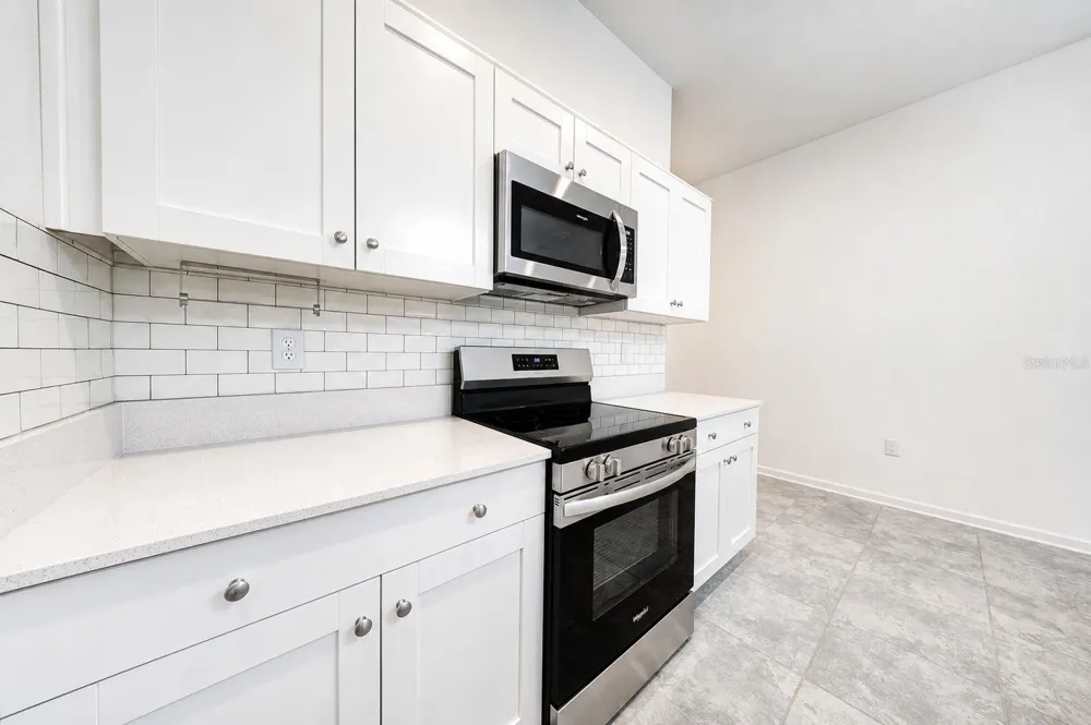 688 SAND PINE LN Haines City, FL 33844