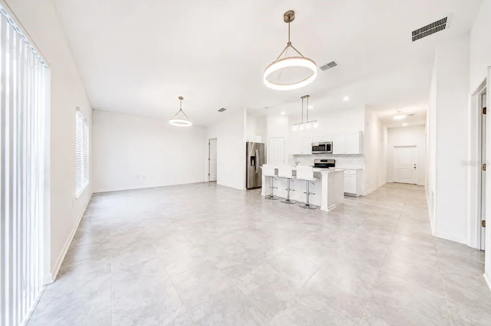688 SAND PINE LN Haines City, FL 33844