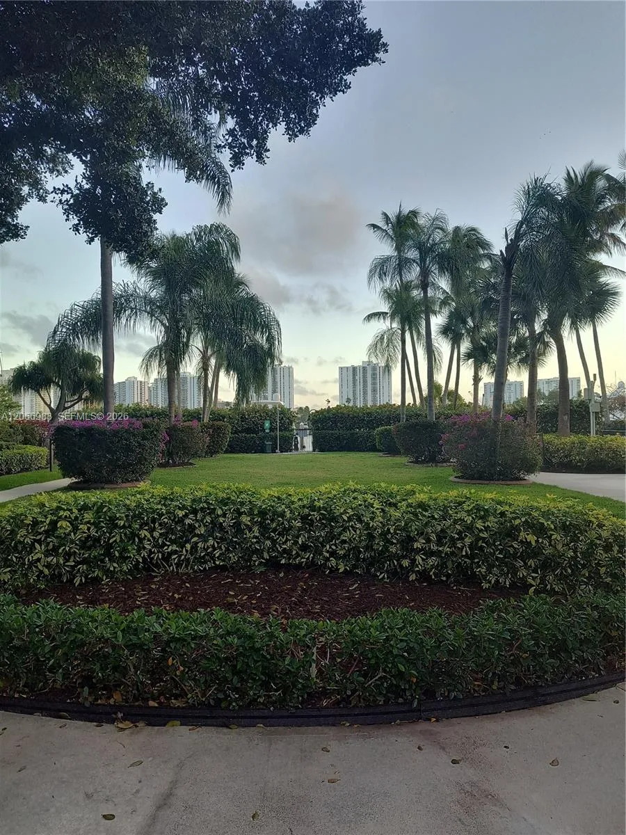 3610 Yacht Club Dr #514 Aventura, FL 33180