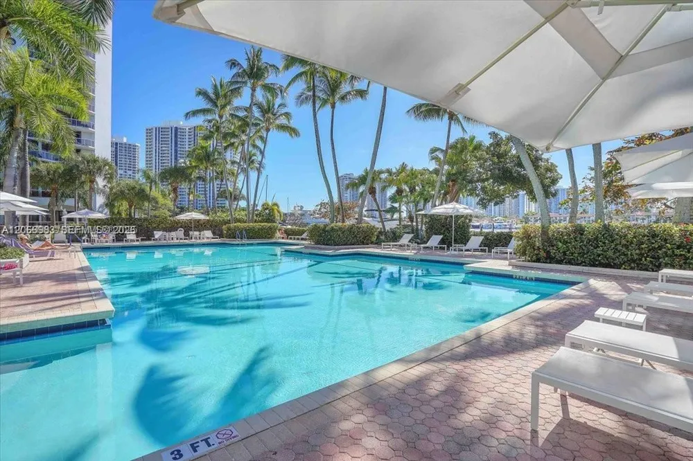 3610 Yacht Club Dr #514 Aventura, FL 33180
