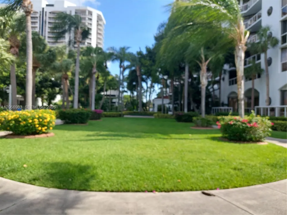 3610 Yacht Club Dr #514 Aventura, FL 33180