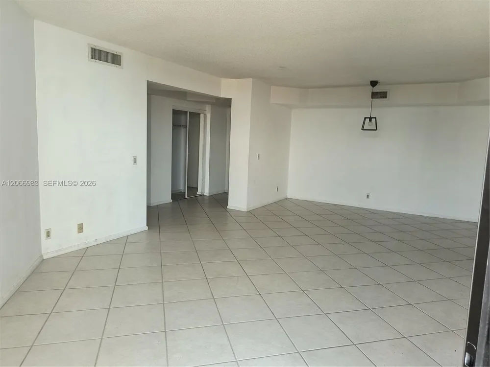 3610 Yacht Club Dr #514 Aventura, FL 33180