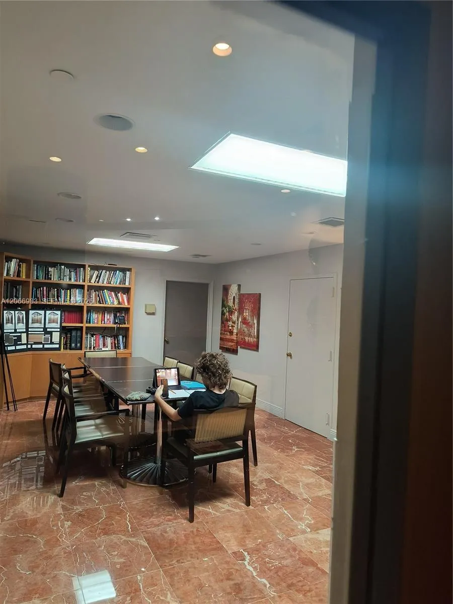 3610 Yacht Club Dr #514 Aventura, FL 33180