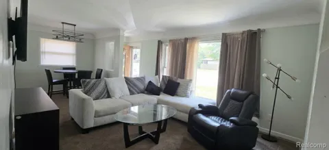 3209 Shawnee Avenue
