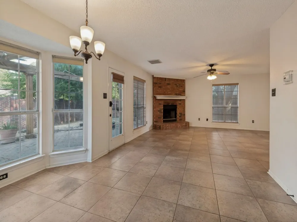 606 Berkley Drive Grapevine, TX 76051