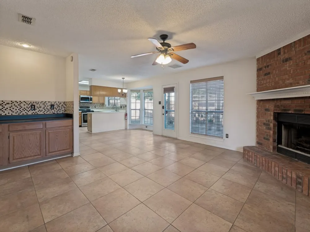 606 Berkley Drive Grapevine, TX 76051