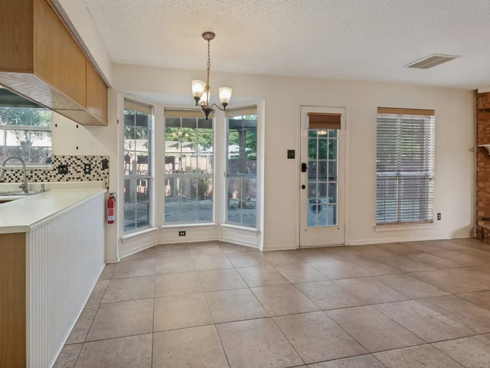 606 Berkley Drive Grapevine, TX 76051