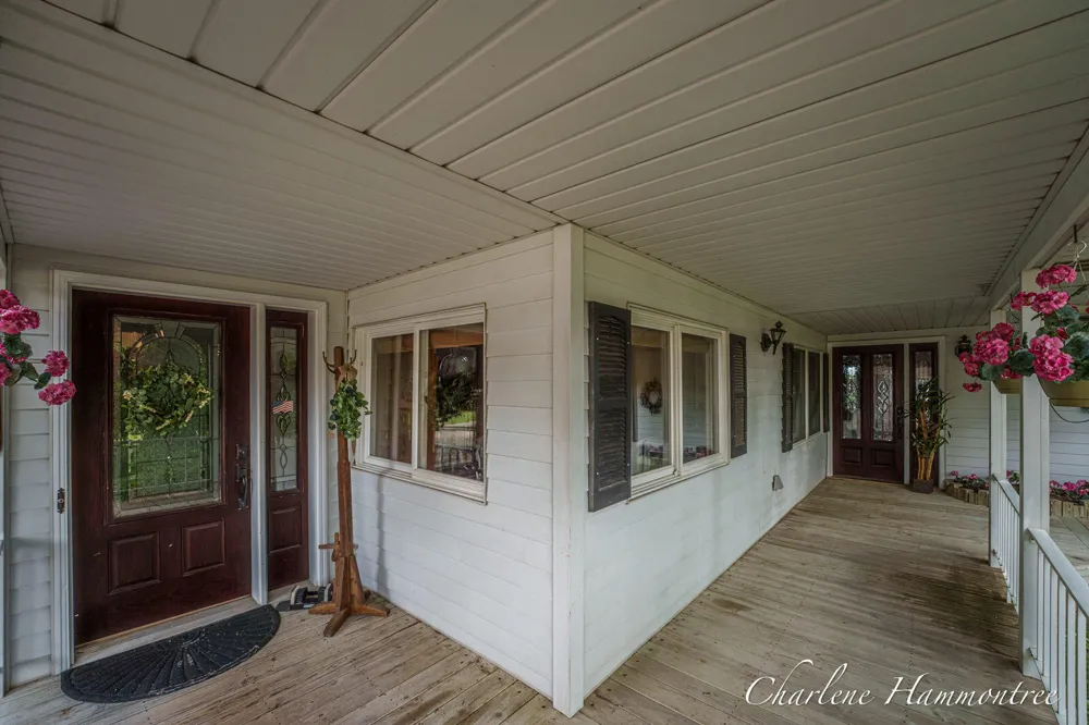 9111 Summit Avenue NE Rockford, MI 49341
