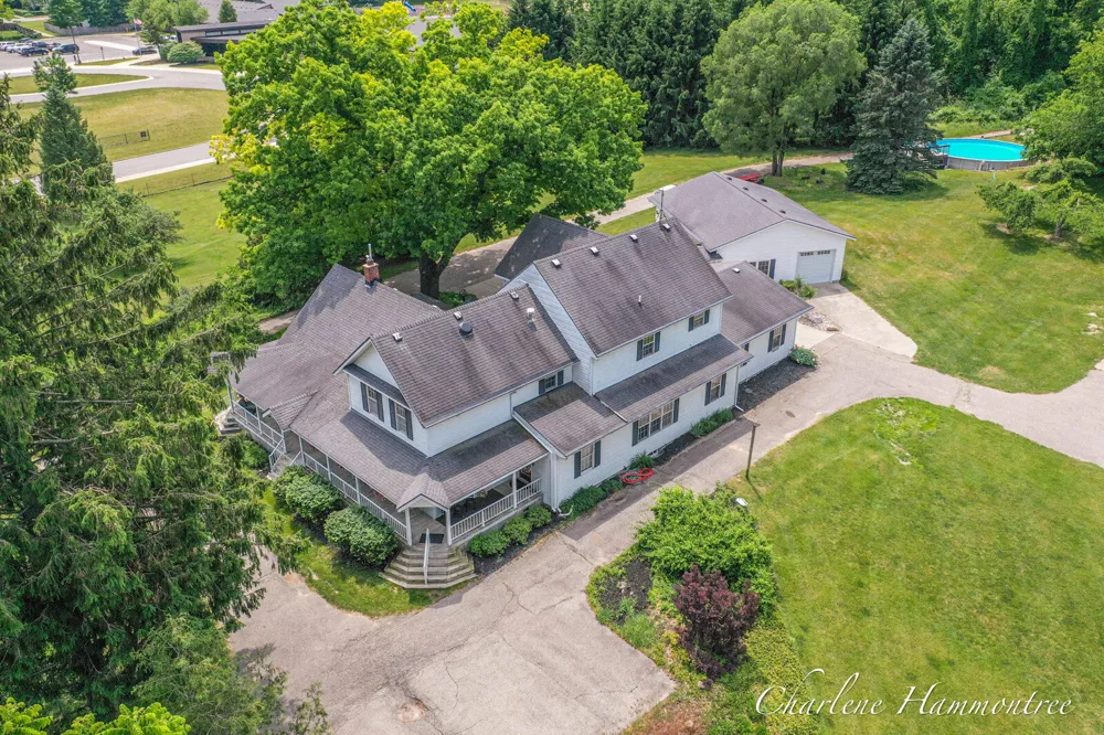 9111 Summit Avenue NE Rockford, MI 49341