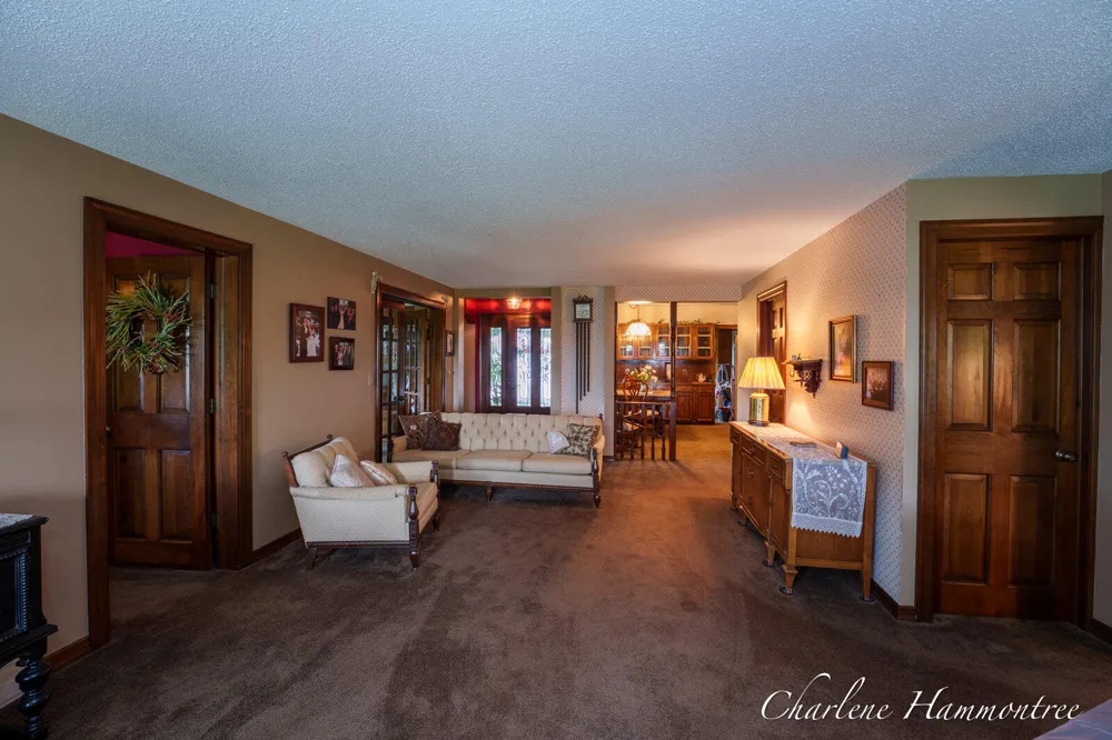 9111 Summit Avenue NE Rockford, MI 49341