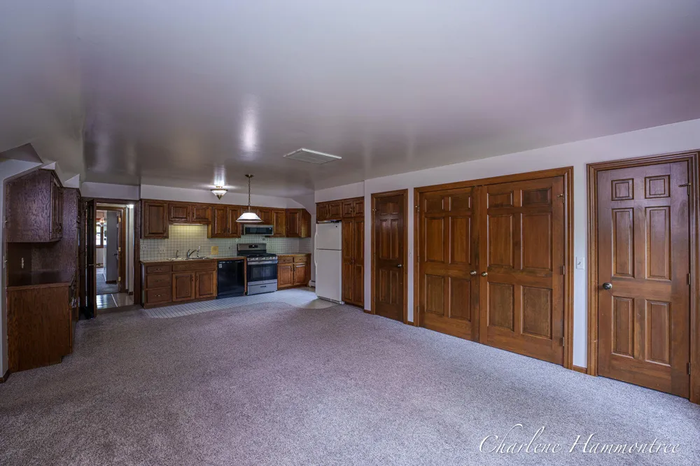 9111 Summit Avenue NE Rockford, MI 49341
